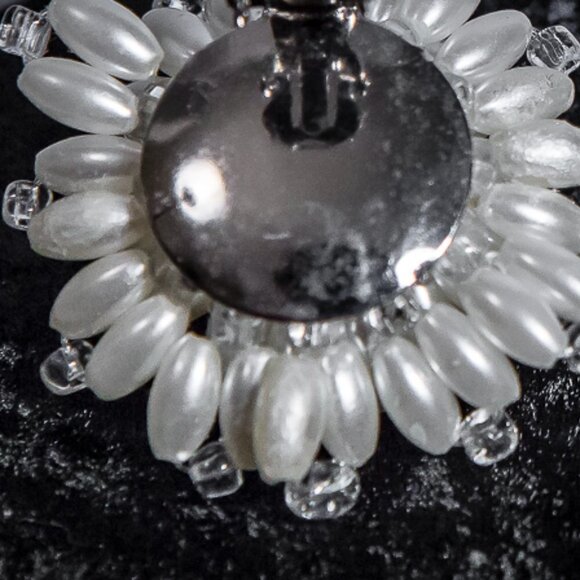 PRETTY Vintage Faux Pearl and Clear Beads Cluster Style Earrings CLIP ON - Picture 5 of 13